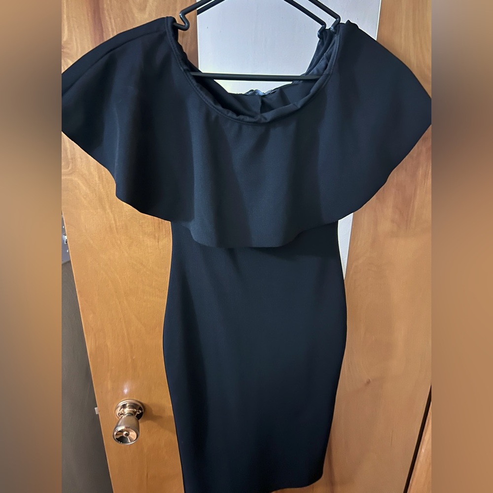PRETTY LITTLE THING DRESS